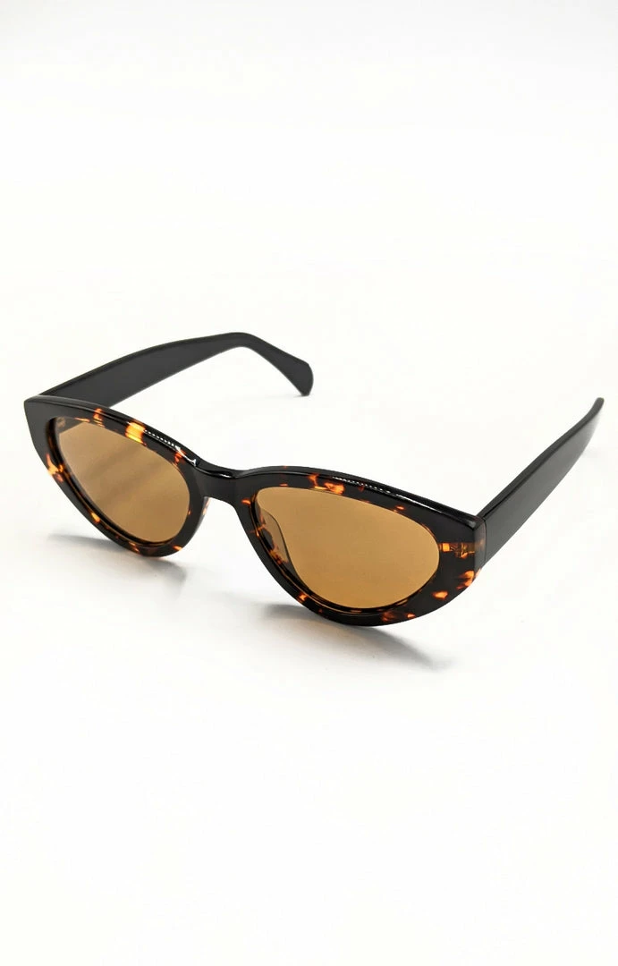 Billini/Banbe - B-1023-The Hart - 61821 BANBE - The Hart Sunglasses - Amber Tort & Black/brown Accessories 2 Billini/Banbe - B-1023-The Hart - 61821 BANBE - The Hart Sunglasses - Amber Tort & Black/brown Accessories