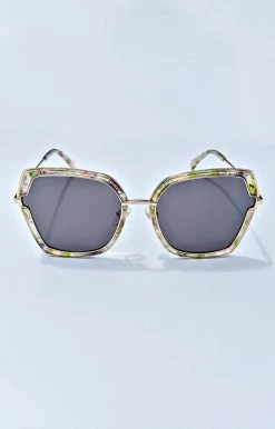 DIFF - DE01-0124-GDGRN - 61922 DIFF - Dakota Gold Gray Sunglasses Accessories