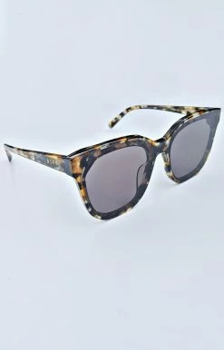 DIFF - GIA-SE-GR121 - 61922 DIFF - Gia Sea Tortoise Gray Sunglasses Accessories