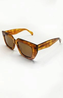 Billini/Banbe - B-1016-The Irina - 61821 Accessories BANBE - The Irina Sunglasses - Honey Tort/Brown