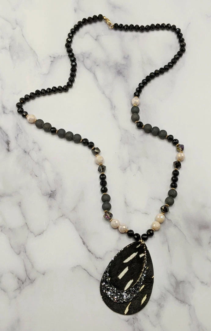 Your Fashion Wholesale - 72676 - 112021 Do You A Favor Pendant Necklace - Black 1 Your Fashion Wholesale - 72676 - 112021 Do You A Favor Pendant Necklace - Black