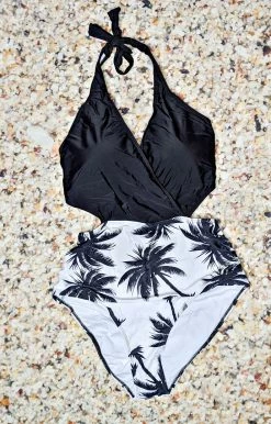 Queen - 122543 - 33022 Island Hideout One Piece Swimsuit - Black/White