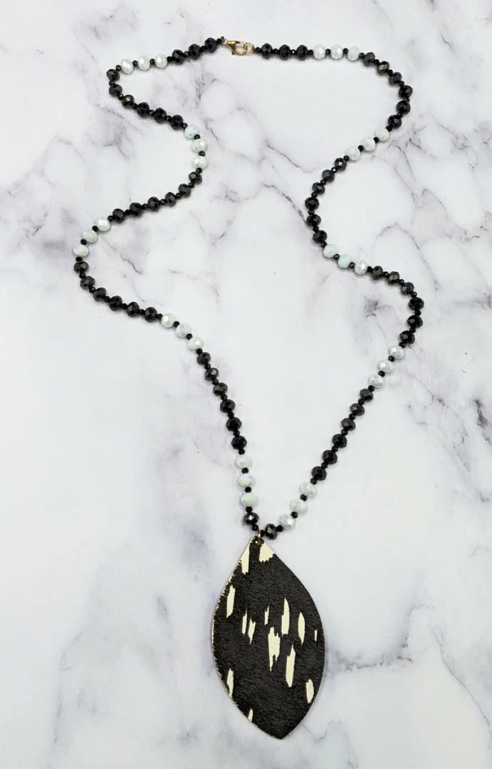 YFW - 72729-32 - 71422 Everlasting Bliss Necklace - Black Accessories 1 YFW - 72729-32 - 71422 Everlasting Bliss Necklace - Black Accessories