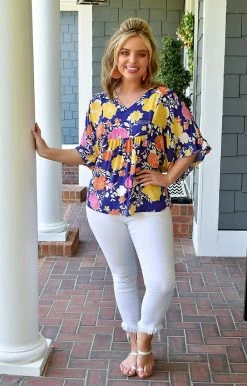 Andree - 18306-PP - 41221 TOPS Stay Connected Oversized Floral Top - Navy