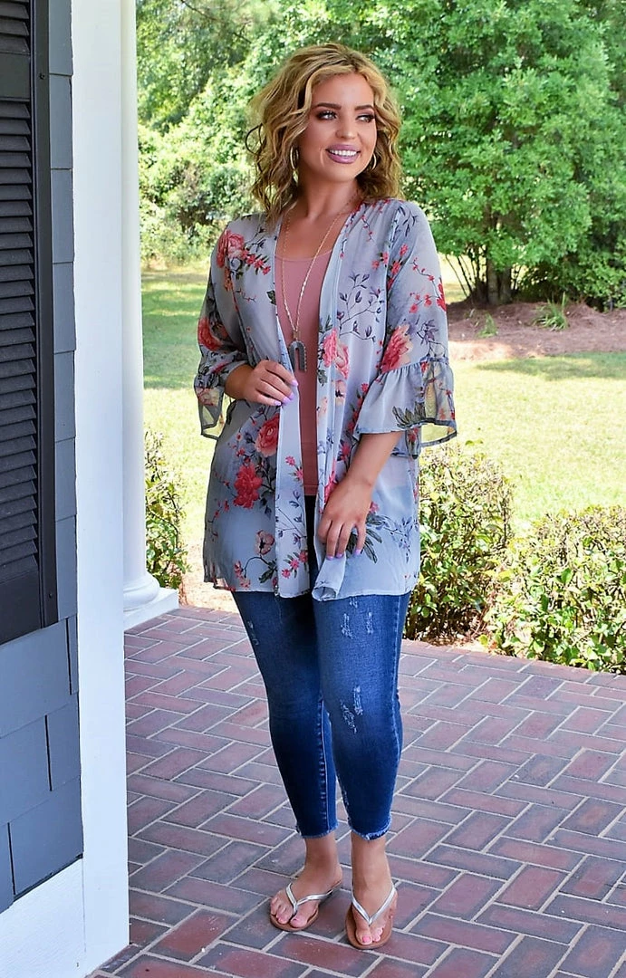 Heimish - EJ6101-10 - 63022 TOPS Where The Heart Is Floral Kimono - Slate 2 Heimish - EJ6101-10 - 63022 TOPS Where The Heart Is Floral Kimono - Slate