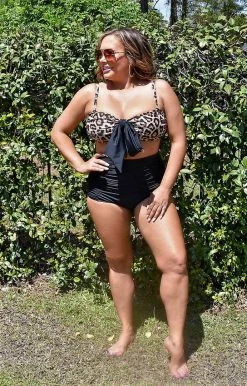 Unique Vintage - CZ155 - 33022 Off To Cabo Leopard Bikini Top