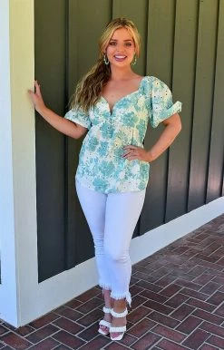 Hailey & Co - IT20047A - 7322 TOPS I'm All Yours Floral Eyelet Top - Mint