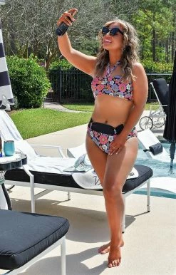 Unique Vintage - CZ198 - 33022 Bon Voyage Floral Bikini Top - Black/Multi