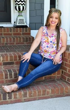 Andree - 18414-1 - 42522 TOPS Get In The Groove Floral Top - Multi