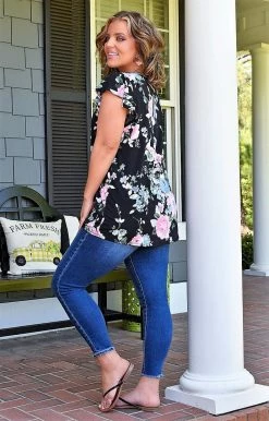 Heimish - Bl-ST2056-10 - 41422 TOPS Can't Deny You Floral Top - Black 6 Heimish - Bl-ST2056-10 - 41422 TOPS Can't Deny You Floral Top - Black