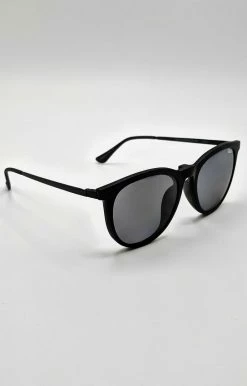 Quay - QU-000680-BLK/SMK - 92820 Quay Australia - Great Escape Clip On Black Sunglasses Accessories