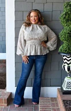 TCEC - CT7449 - 2222 TOPS Give Me A Sign Floral Top - Light Sage