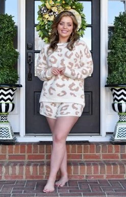 Staccato - 42267PP - 11022 Keep It Low Key Leopard Shorts - Oatmeal BOTTOMS