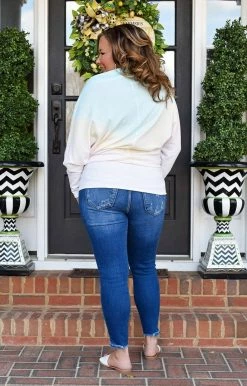 Davi & Dani - DT04438 - 2422 It's Like That Tie Dye Top