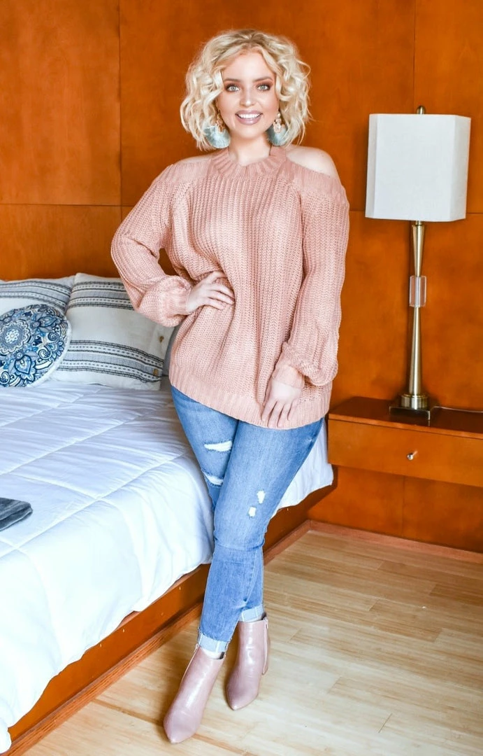 Main Strip - LL20087X - 101020 Come This Way Cold Shoulder Sweater - Mauve 1 Main Strip - LL20087X - 101020 Come This Way Cold Shoulder Sweater - Mauve