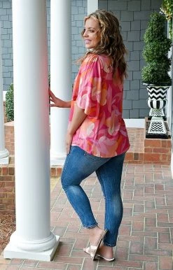 Andree - 18950-3 - 31622 TOPS Attract A Crowd Print Top - Hot Pink 6 Andree - 18950-3 - 31622 TOPS Attract A Crowd Print Top - Hot Pink