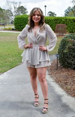 Main Strip - CR70983 - 3922 Simply Sassy Print Romper - Cream