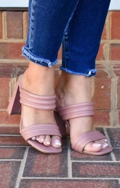 JP Original - GOALIE-01 - 102021 Something About Her Heels - Mauve