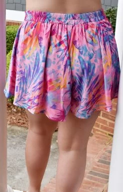 Adrienne - 1810TP - 2922 BOTTOMS Under The Palms Print Shorts - Multi