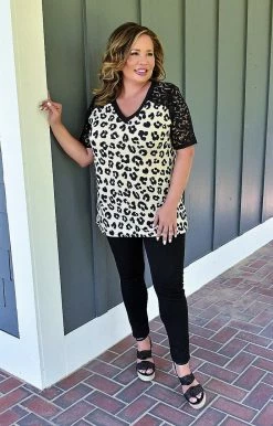 Heimish - ET6606-10 - 5122 Trusting My Instincts Print Top - Taupe TOPS