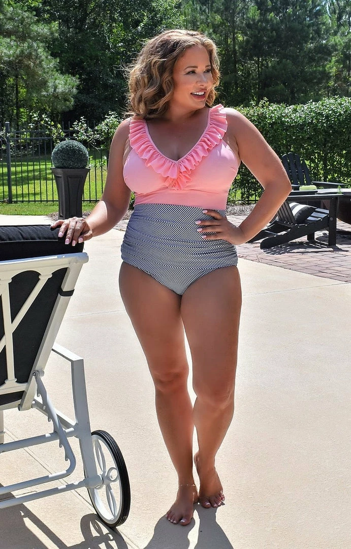 Queen - 171135 - 6322 Poolside Escape One Piece Swimsuit - Coral 4 Queen - 171135 - 6322 Poolside Escape One Piece Swimsuit - Coral