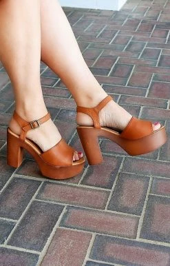 JP Original - WOODLAND-08 - 3522 Try A New Direction Heels - Tan SHOES