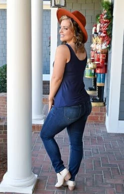 Adrienne - 1769MD - 123021 TOPS New To Me Tank - Navy