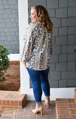 Andree - 20130-1 - 11722 Wild Fascination Print Top - Teal/Multi