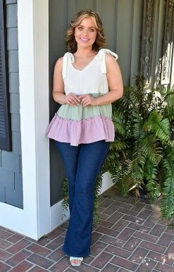 Lime & Chili - MO9273 - 3722 Social Queen Colorblock Top