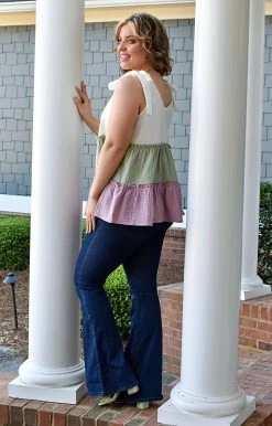 Lime & Chili - MO9273 - 3722 Social Queen Colorblock Top