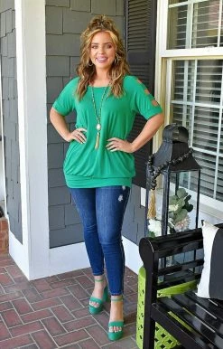 Heimish - BL-ST1687S - 4622 A Cut Above The Rest Top - Kelly Green TOPS