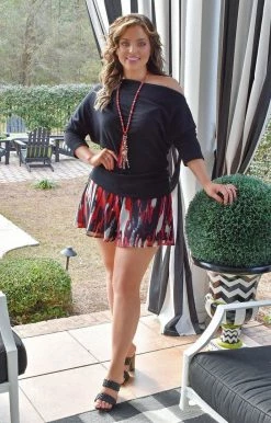 Adrienne - 1810TD - 21722 Keep Confident Print Shorts - Red/Black