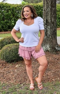 TCEC - CT7863 - 42022 Busy Weekend Top - White