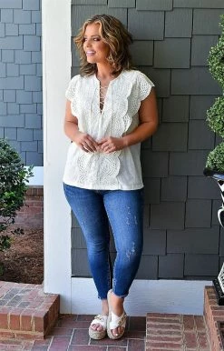 Heimish - BL-WT1083L - 41722 Weekend Friend Top - White