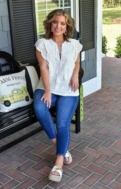 Heimish - BL-WT1083L - 41722 Weekend Friend Top - White